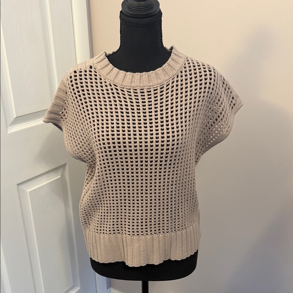 Sweaters - Tan Knit Short Sleeve Sweater